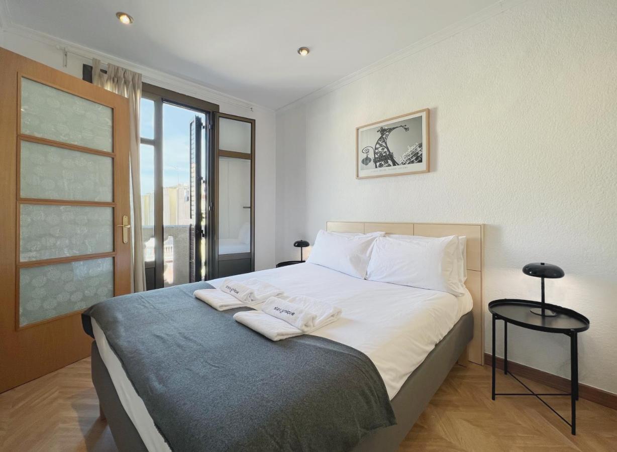 Stay U-Nique Apartments Calabria Barcelona Exteriör bild
